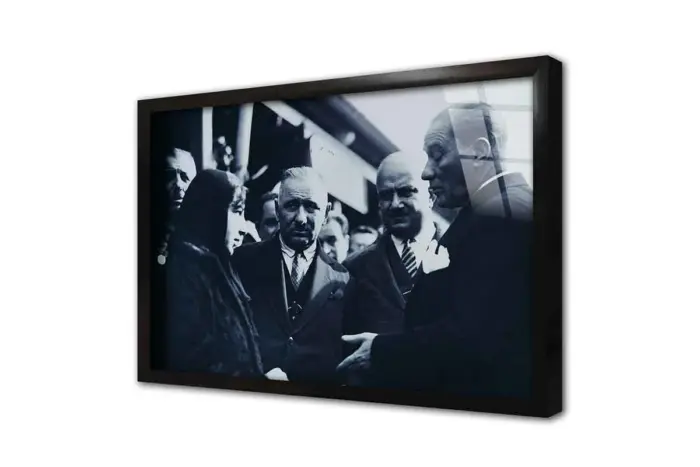 Atatürk Ankara Havalimanında | Kanvas Tablo | Cam Tablo | Mdf Tablo | A02066 - Görsel 3