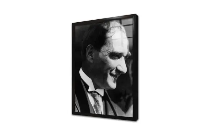Siyah Beyaz Atatürk Gülerken Portresi | Kanvas Tablo | Cam Tablo | Mdf Tablo | A02080 - Görsel 3