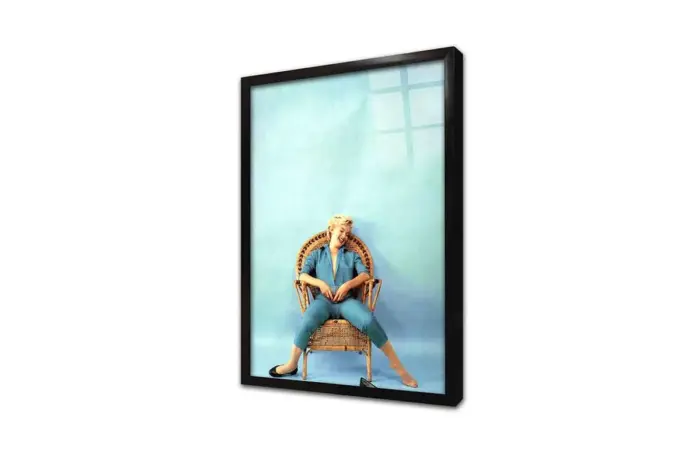 Marilyn Monroe Mavi Kıyafetiyle Otururken | Kanvas Tablo | Cam Tablo | Mdf Tablo | A31311 - Görsel 3