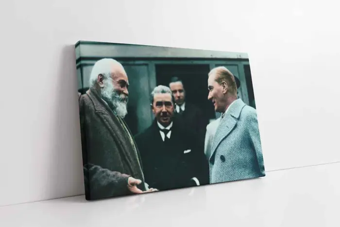 Atatürk Vatandaşı Dinlerken | Kanvas Tablo | Cam Tablo | Mdf Tablo | A02019 - Görsel 1