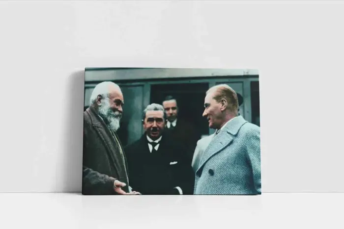 Atatürk Vatandaşı Dinlerken | Kanvas Tablo | Cam Tablo | Mdf Tablo | A02019 - Görsel 2