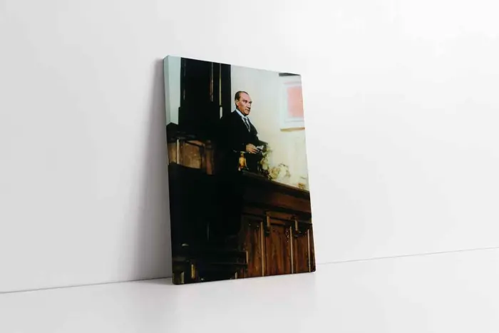 Atatürk Meclis Konuşması Yaparken | Kanvas Tablo | Cam Tablo | Mdf Tablo | A02032 - Görsel 1