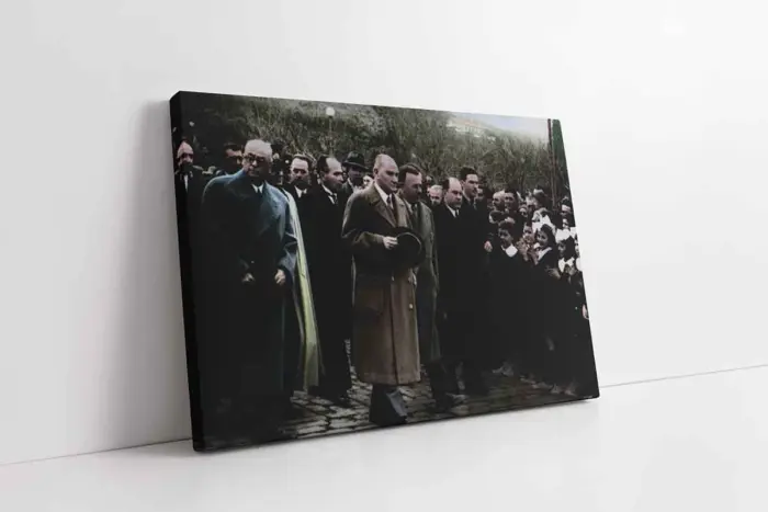 Atatürk Ve Çocuklar | Kanvas Tablo | Cam Tablo | Mdf Tablo | A02040 - Görsel 1