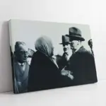 Atatürk Yaşlı Kadınla Konuşurken | Kanvas Tablo | Cam Tablo | Mdf Tablo | A02048