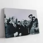 Atatürk Arazide İnceleme Yaparken | Kanvas Tablo | Cam Tablo | Mdf Tablo | A02060