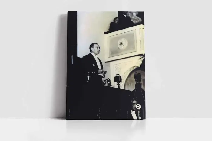 Atatürk Mecliste Konuşma Yaparken | Kanvas Tablo | Cam Tablo | Mdf Tablo | A02073 - Görsel 2
