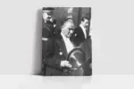 Atatürk Merdivenlerden İnerken | Kanvas Tablo | Cam Tablo | Mdf Tablo | A02088 - Görsel 2