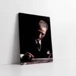 Atatürk Yazı Yazarken | Kanvas Tablo | Cam Tablo | Mdf Tablo | A02109