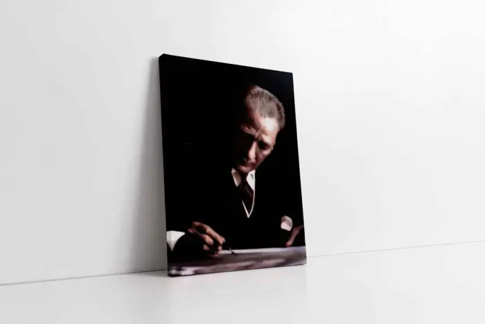 Atatürk Yazı Yazarken | Kanvas Tablo | Cam Tablo | Mdf Tablo | A02109 - Görsel 1