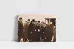Atatürk Kız Çocuklarını Dinlerken | Kanvas Tablo | Cam Tablo | Mdf Tablo | A02134 - Görsel 2