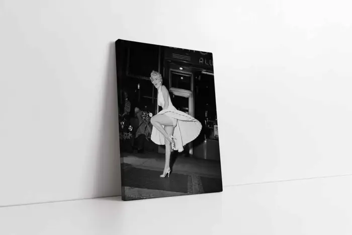 Uçuşan Beyaz Elbiseli Marilyn Monroe | Kanvas Tablo | Cam Tablo | Mdf Tablo | A31212 - Görsel 1