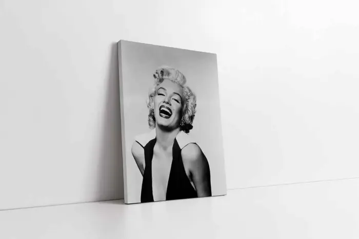 Marilyn Monroe Gülerken Çekilmiş | Kanvas Tablo | Cam Tablo | Mdf Tablo | A31281 - Görsel 1