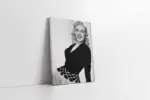 Marilyn Monroe Siyah Kıyafetiyle | Kanvas Tablo | Cam Tablo | Mdf Tablo | A31299