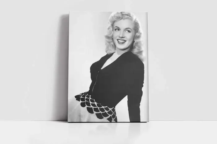 Marilyn Monroe Siyah Kıyafetiyle | Kanvas Tablo | Cam Tablo | Mdf Tablo | A31299 - Görsel 2