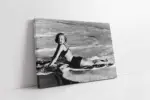 Marilyn Monroe Yüzerken Çekilmiş | Kanvas Tablo | Cam Tablo | Mdf Tablo | A31301