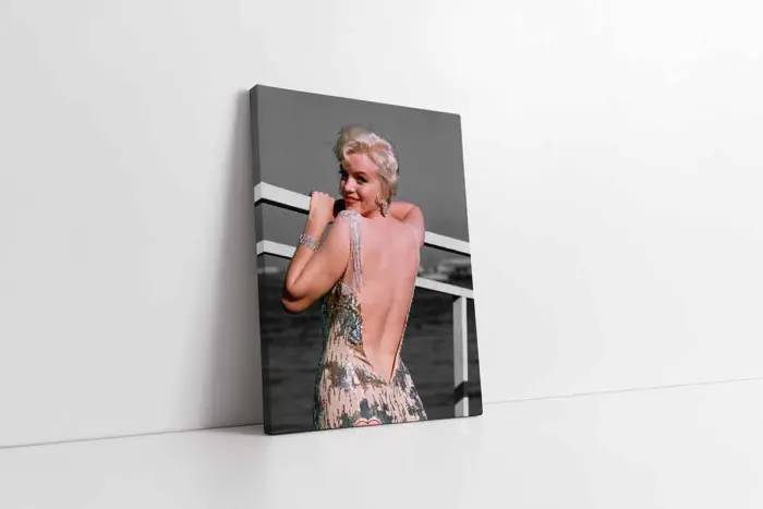 Marilyn Monroe Sırt Dekolteli | Kanvas Tablo | Cam Tablo | Mdf Tablo | A31329 - Görsel 1