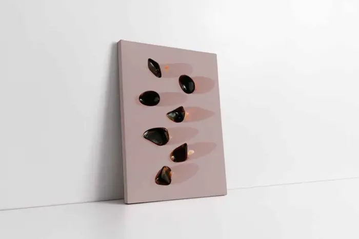 Pembe Zeminde Taşlar | Kanvas Tablo | Cam Tablo | Mdf Tablo | B33086 - Görsel 1