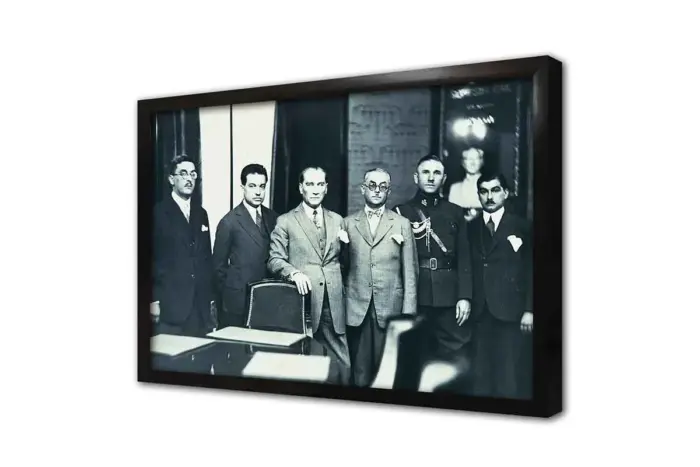 Atatürk İş Bankası Genel Merkezinde | Kanvas Tablo | Cam Tablo | Mdf Tablo | A02067 - Görsel 4