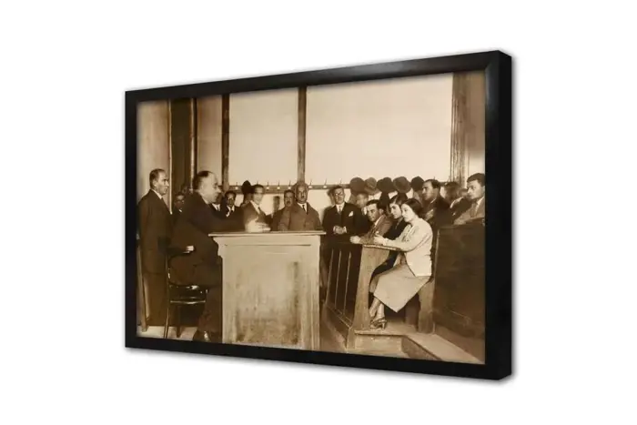 Atatürk Sınıfta Ders Dinlerken | Kanvas Tablo | Cam Tablo | Mdf Tablo | A02112 - Görsel 4