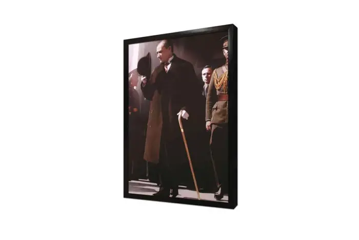 Atatürk Şapkasıyla Selam Verirken | Kanvas Tablo | Cam Tablo | Mdf Tablo | A02120 - Görsel 4